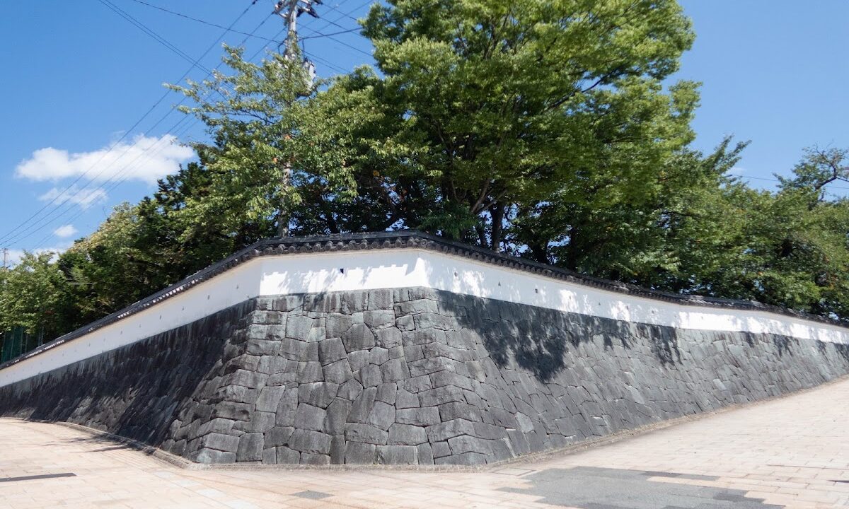 히가시네성(야마가타현 히가시네시)
